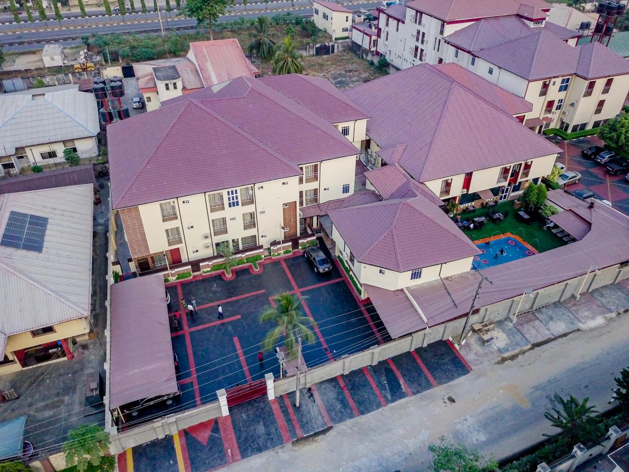 אויו Villa Hilton Hotels מראה חיצוני תמונה
